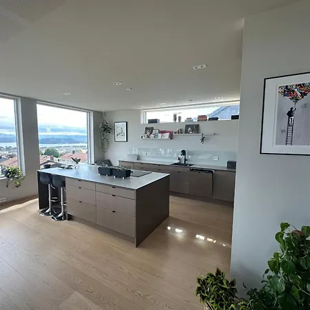 Villa Luxury Stunning View - Ons